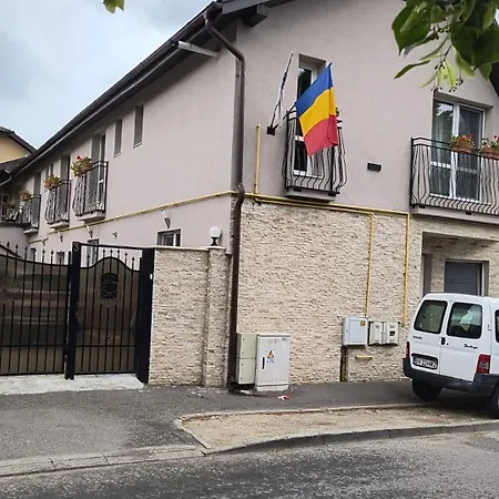 Casa *